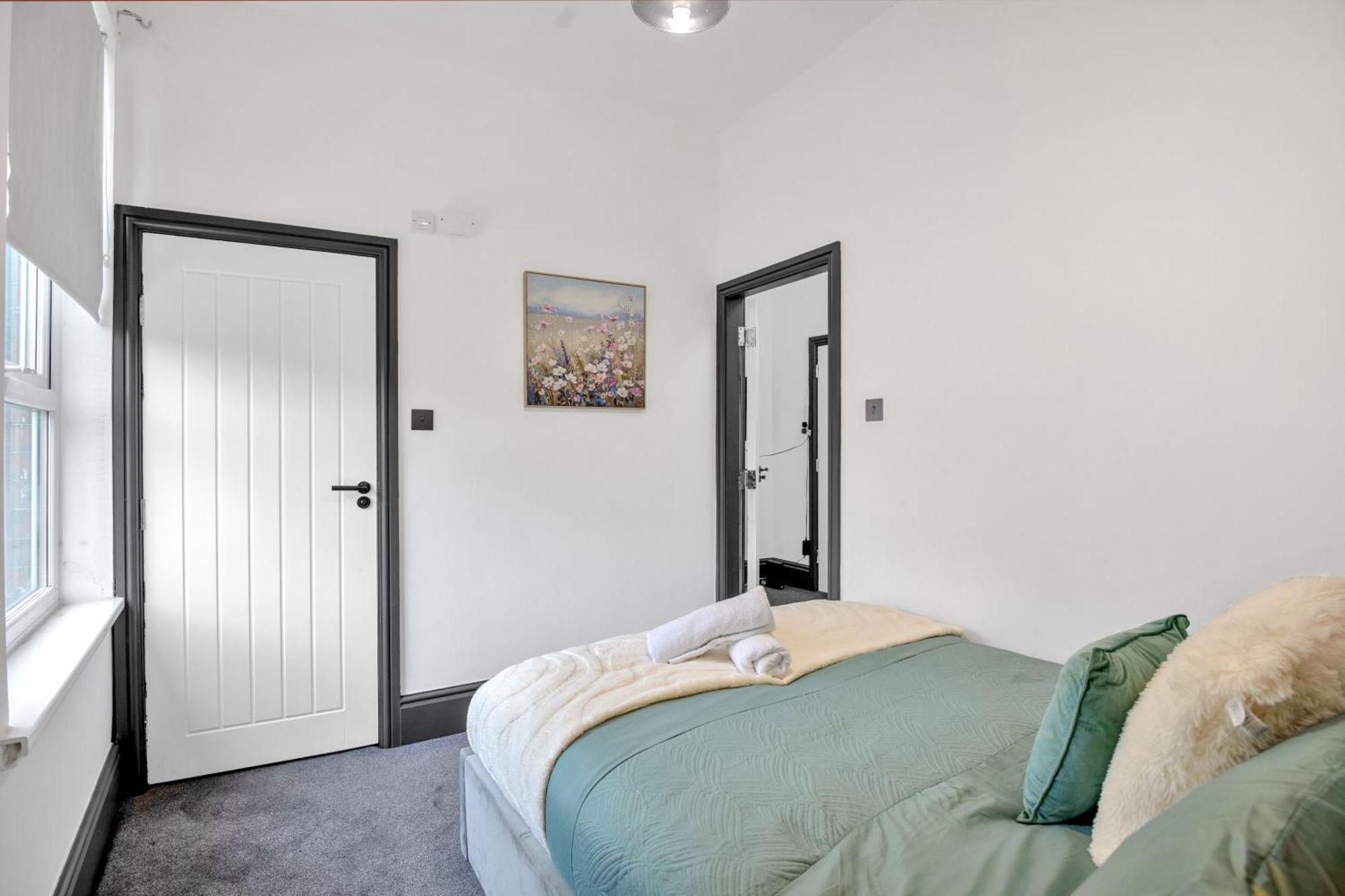 Cozy 2br - Free Parking - Equipped Kitchen * Birmingham