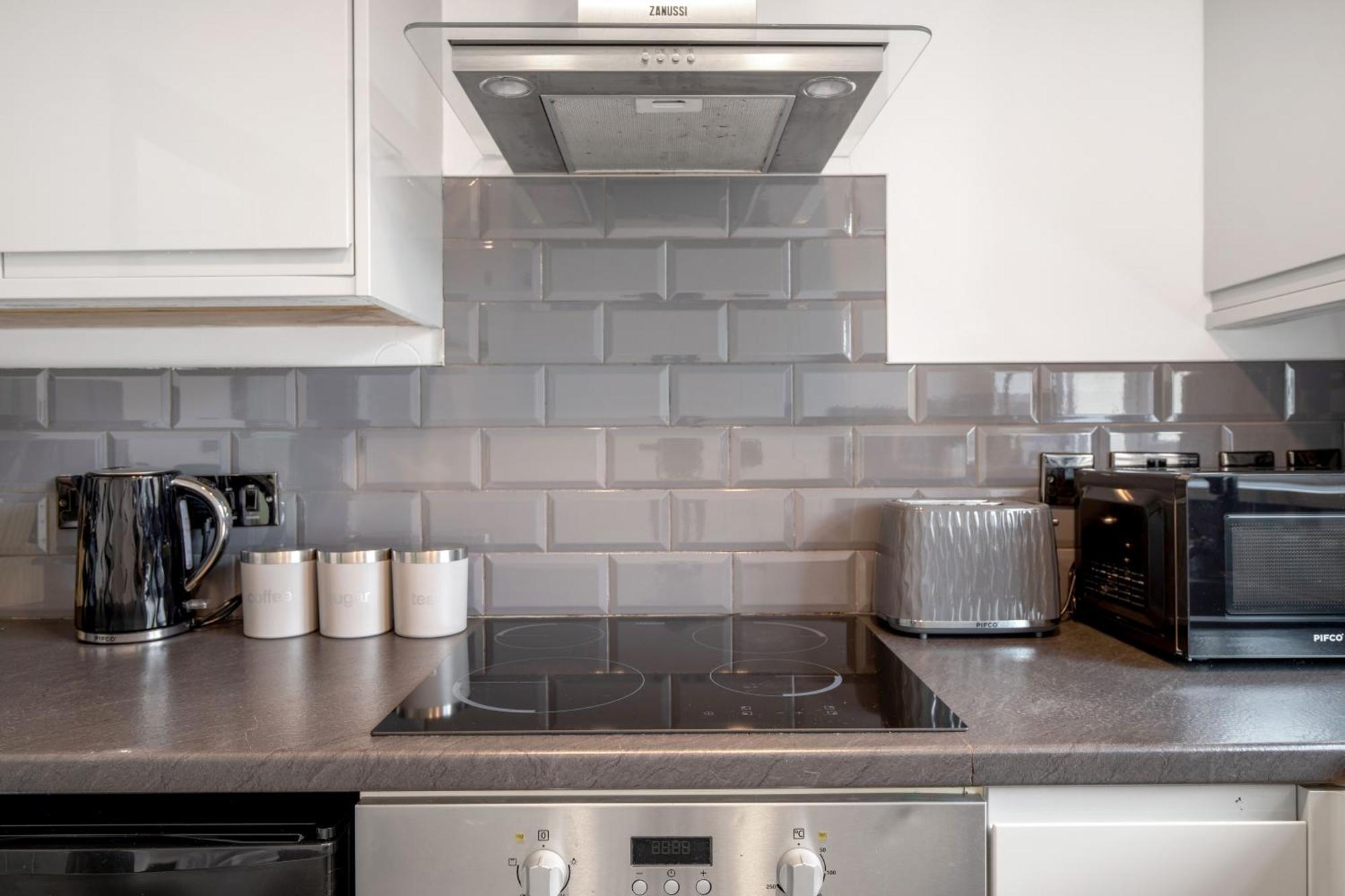 Cozy 2br - Free Parking - Equipped Kitchen Apartment Birmingham