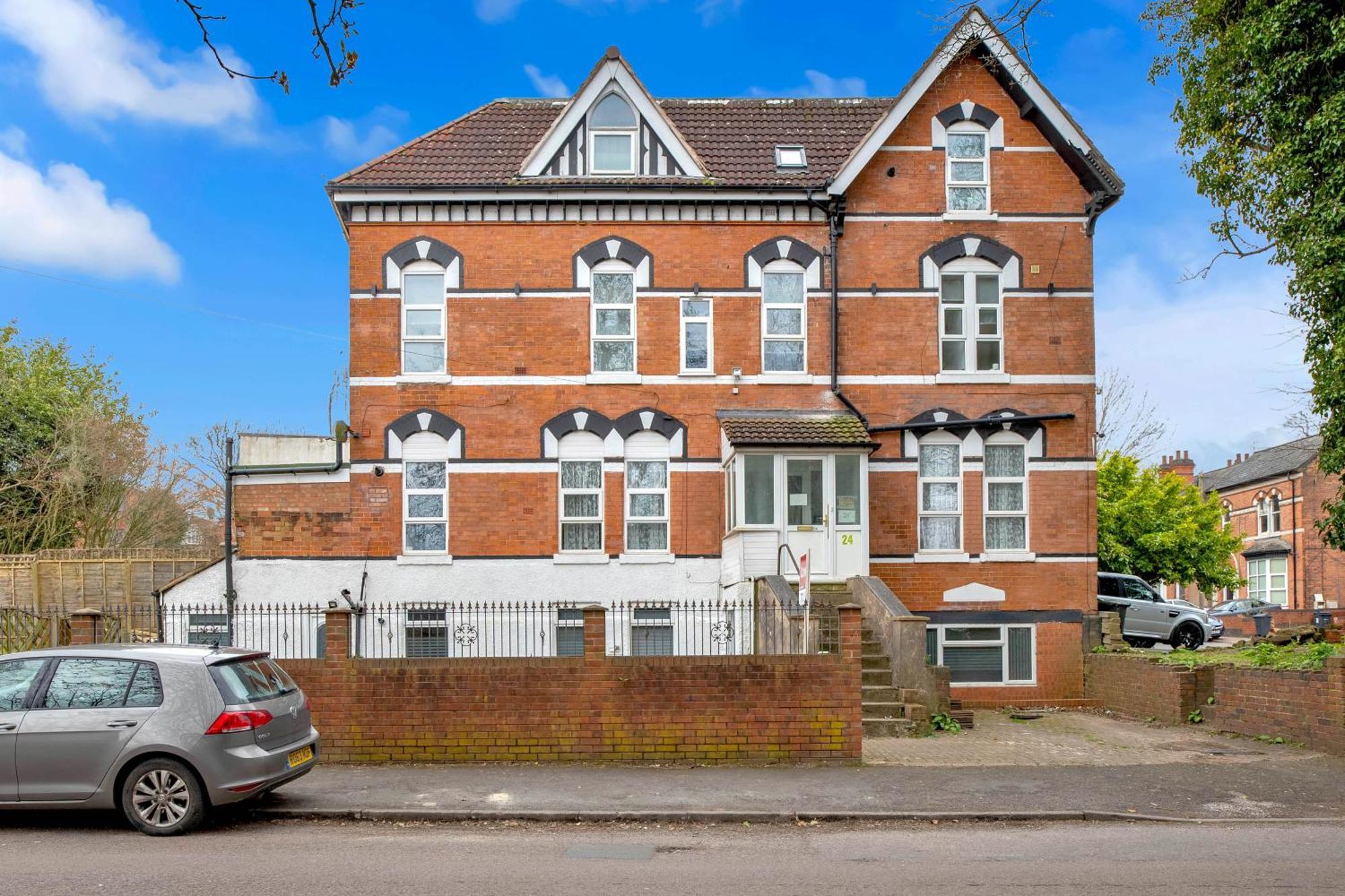 Cozy 2br - Free Parking - Equipped Kitchen Apartment